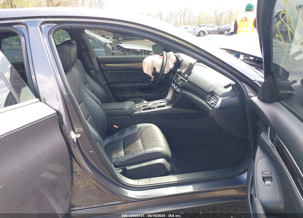 2018 HONDA ACCORD SPORT 2.0T VIN: 1HGCV2F35JA026568