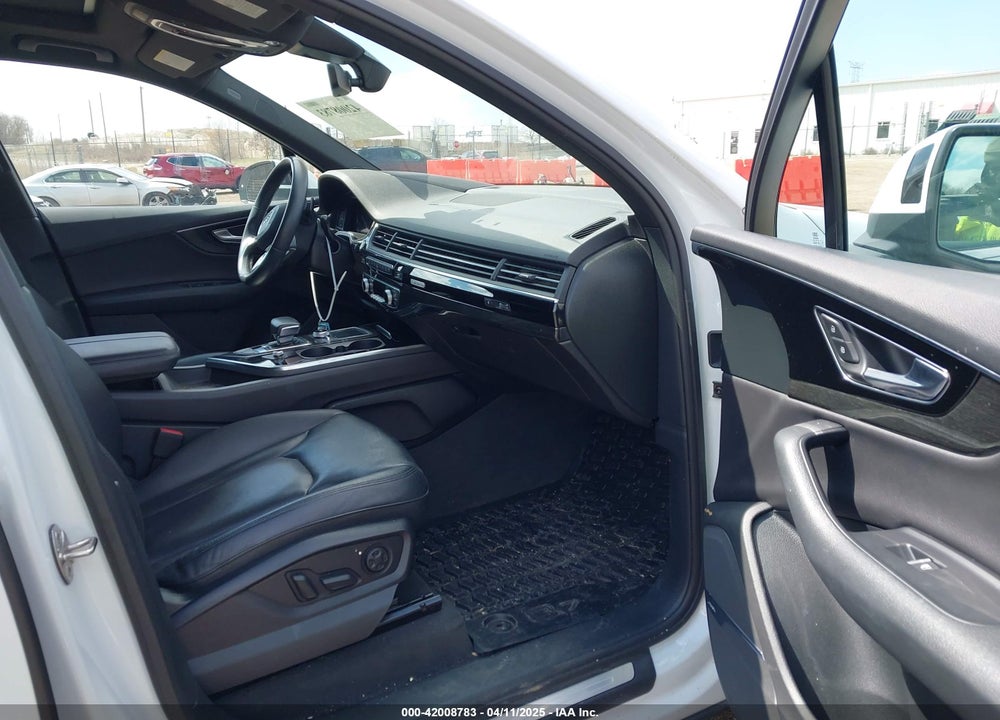 2018 AUDI Q7 VIN: WA1VAAF77JD016214