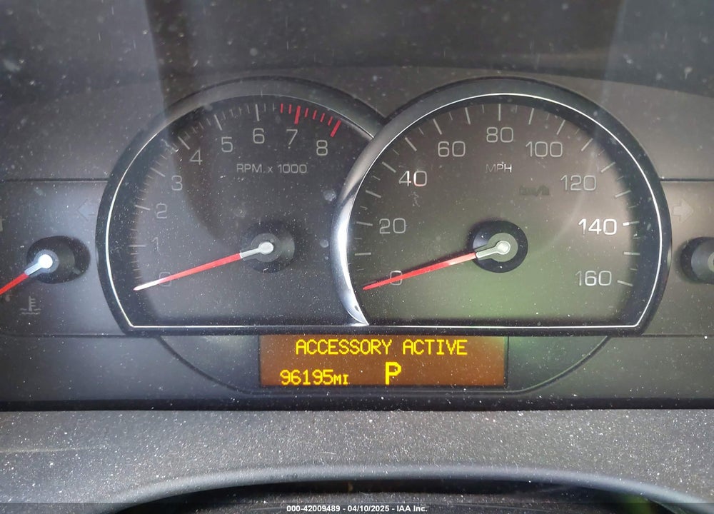 2005 CADILLAC STS V8 VIN: 1G6DC67A750135819