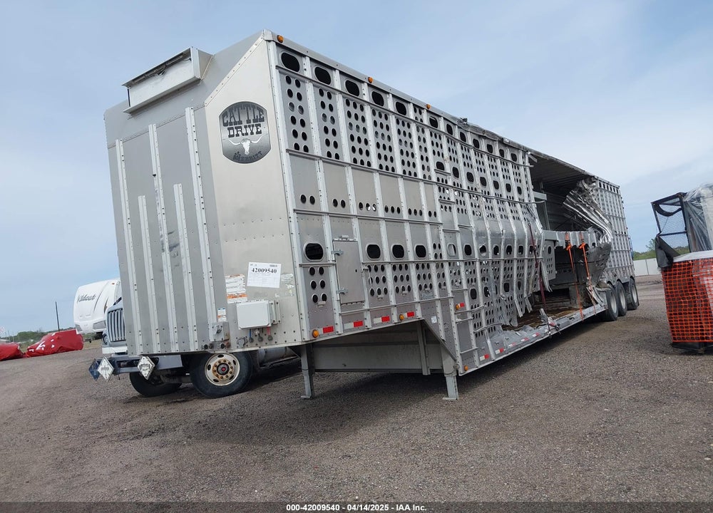 2018 MERRITT EQUIPMENT CO LIVESTOCK TRAILER VIN: 1MT2N5338JH028085