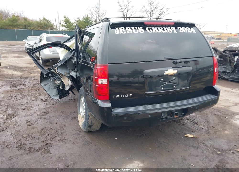 2007 CHEVROLET TAHOE LT VIN: 1GNFK13057R118340