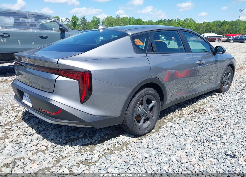 2025 KIA K4 VIN: 3KPFT4DE3SE004780
