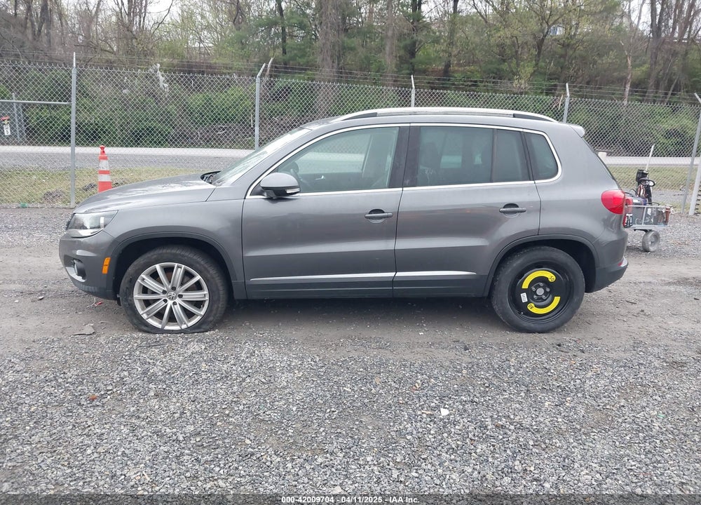 2013 VOLKSWAGEN TIGUAN VIN: WVGAV7AX9DW547633