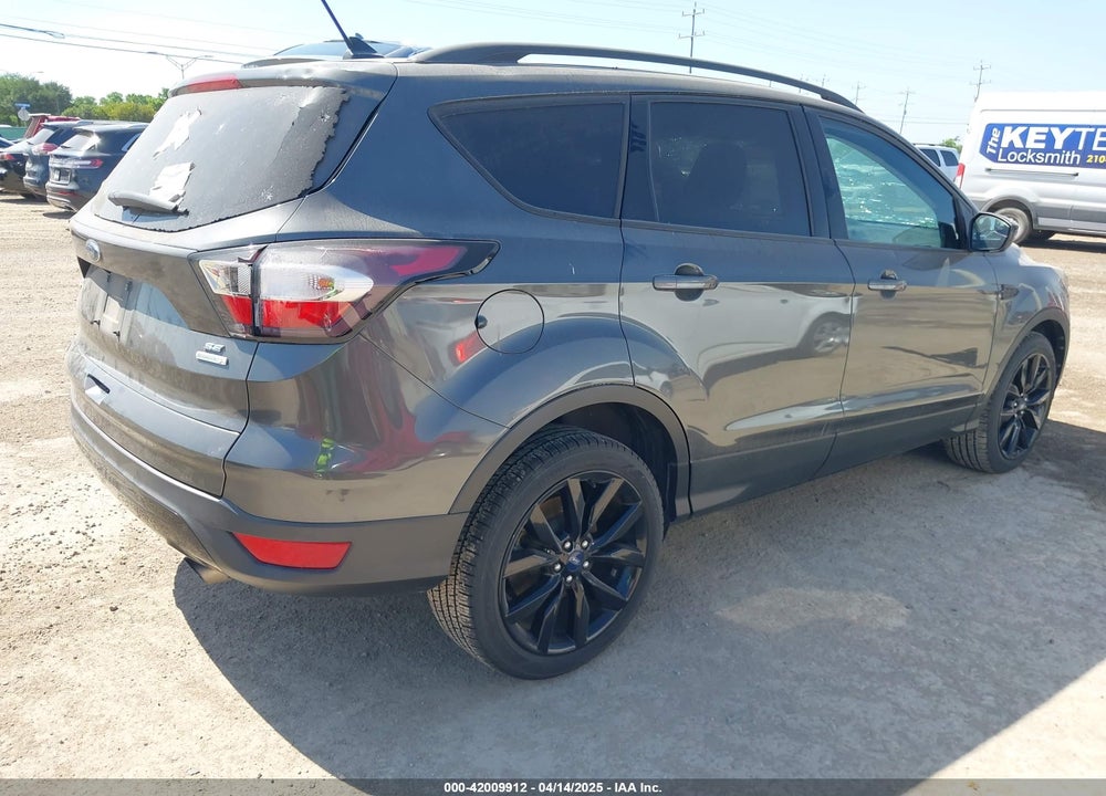 2018 FORD ESCAPE SE VIN: 1FMCU0GD2JUA71216