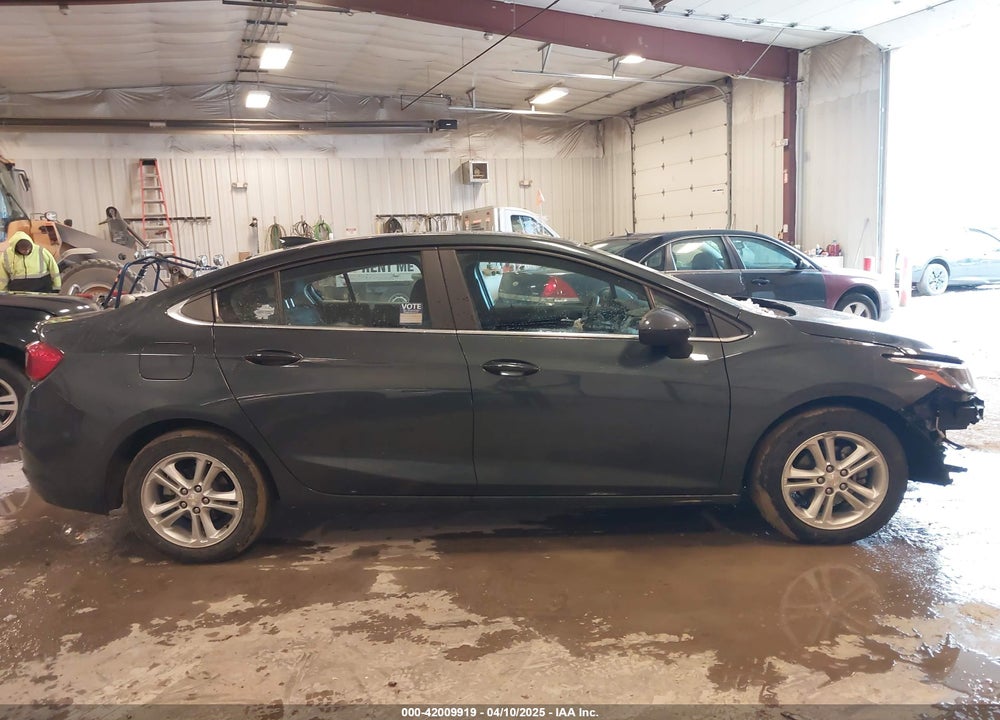 2018 CHEVROLET CRUZE VIN: 1G1BE5SM4J7104712