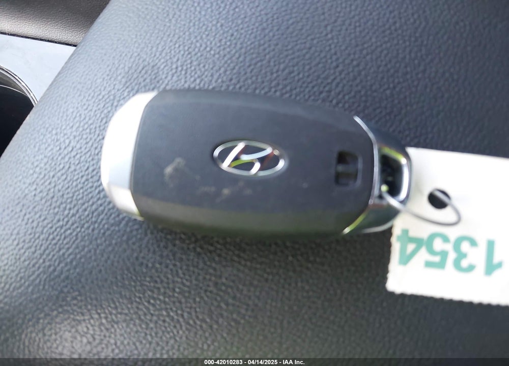 2023 HYUNDAI ELANTRA SEL VIN: KMHLS4AG3PU594883