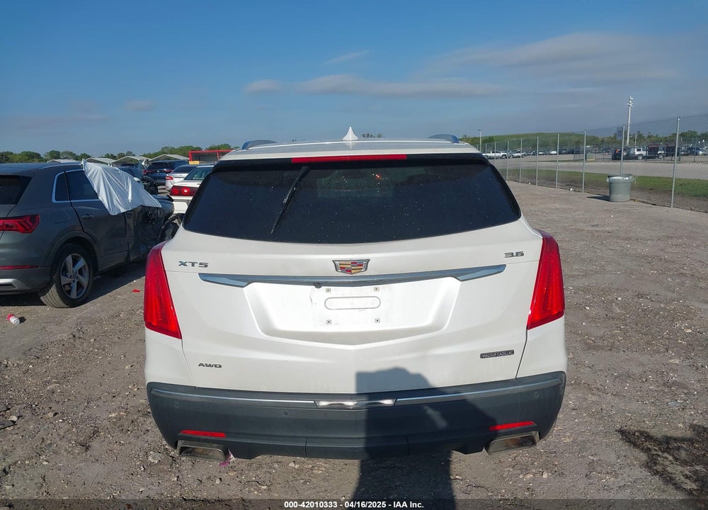 2017 CADILLAC XT5 LUXURY VIN: 1GYKNDRS8HZ203273