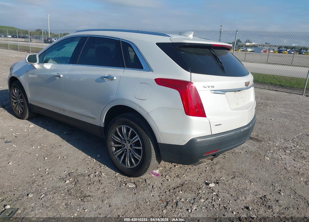 2017 CADILLAC XT5 LUXURY VIN: 1GYKNDRS8HZ203273