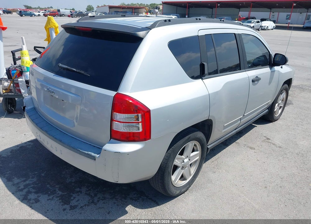 2008 JEEP COMPASS VIN: 1J8FT47048D767281