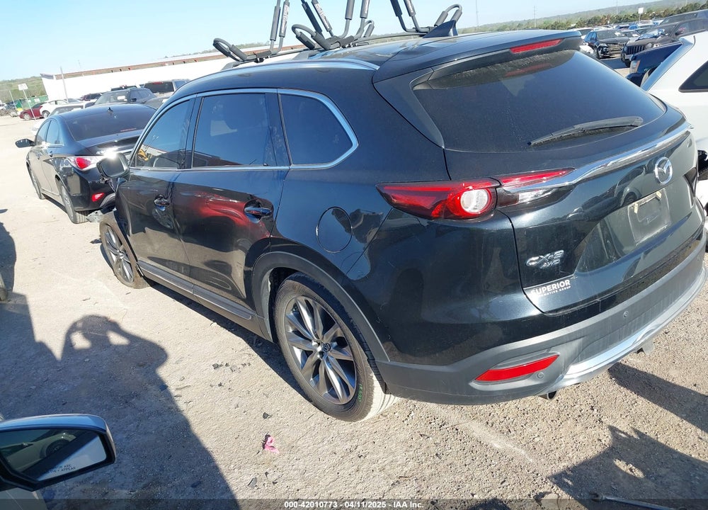 2018 MAZDA CX-9 VIN: JM3TCBDY0J0211093