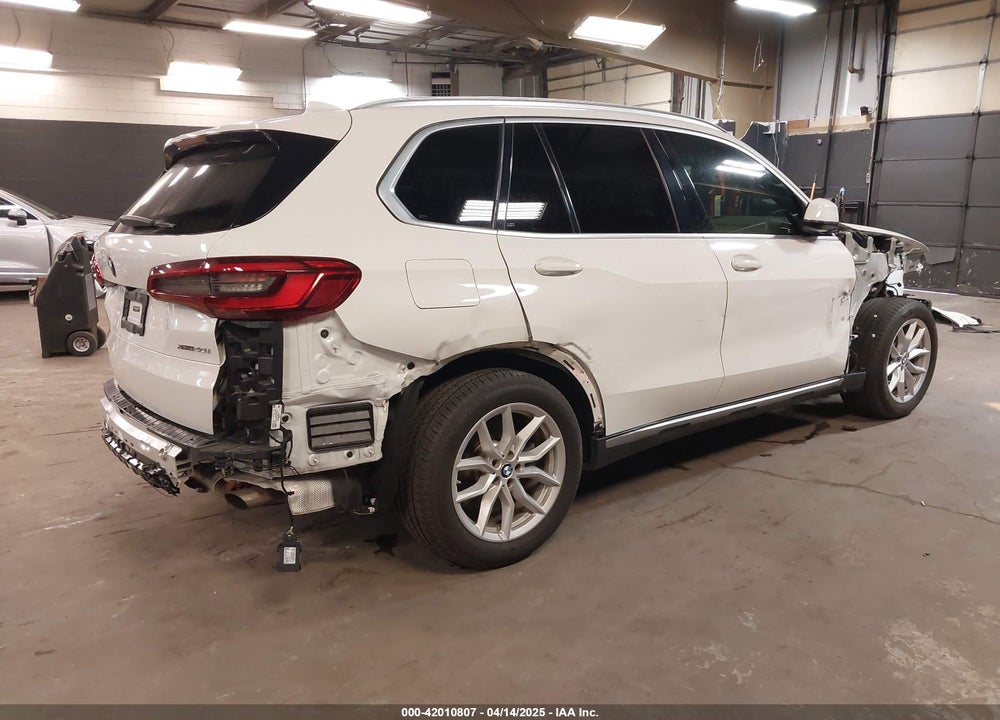 2019 BMW X5 XDRIVE40I VIN: 5UXCR6C57KLL24723