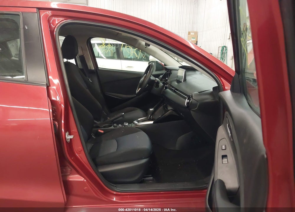 2017 TOYOTA YARIS IA VIN: 3MYDLBYV2HY147587