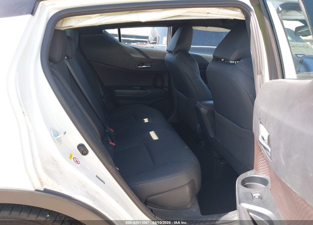 2019 TOYOTA C-HR LIMITED VIN: NMTKHMBX8KR080360