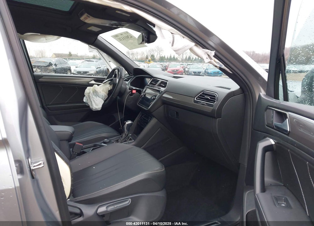2023 VOLKSWAGEN TIGUAN 2.0T SE R-LINE BLACK VIN: 3VV8B7AX3PM130610