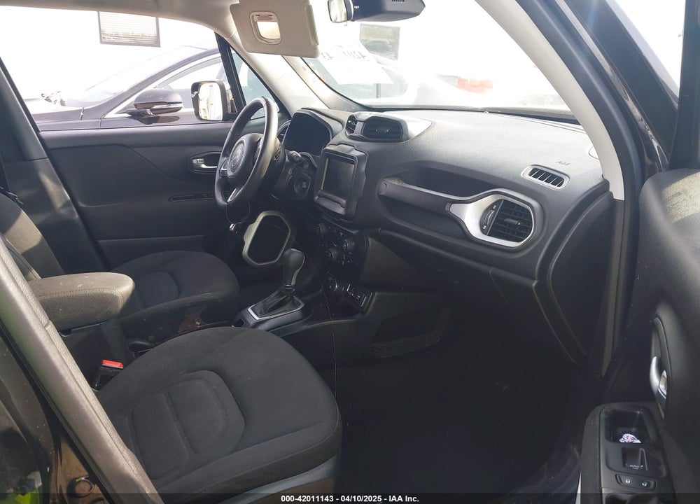 2018 JEEP RENEGADE LATITUDE 4X4 VIN: ZACCJBBB4JPH65826