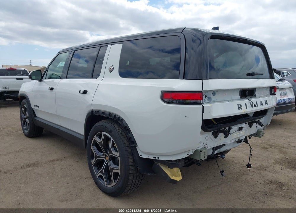 2025 RIVIAN R1S ADVENTURE DUAL MOTOR LARGE PACK/ADVENTURE DUAL MOTOR MAX PACK VIN: 7PDSGBBA2SN054985