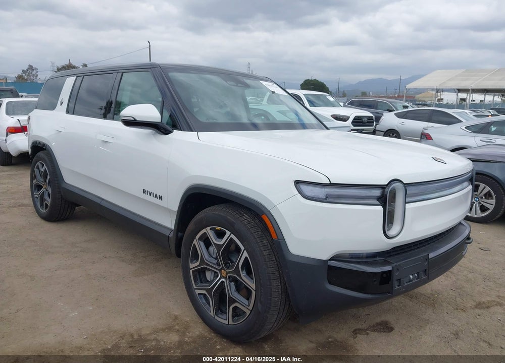 2025 RIVIAN R1S ADVENTURE DUAL MOTOR LARGE PACK/ADVENTURE DUAL MOTOR MAX PACK VIN: 7PDSGBBA2SN054985