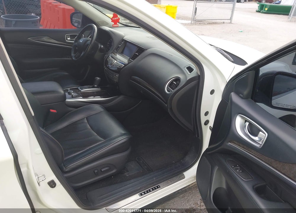 2013 INFINITI JX35 VIN: 5N1AL0MM5DC325574