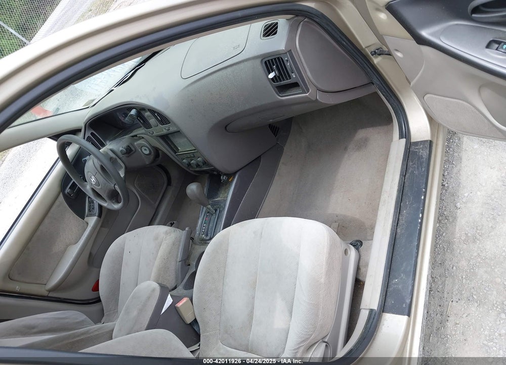 2005 HYUNDAI ELANTRA GLS/GT VIN: KMHDN46D95U959896