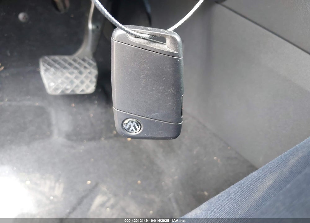 2019 VOLKSWAGEN JETTA VIN: 3VWCB7BU6KM158050