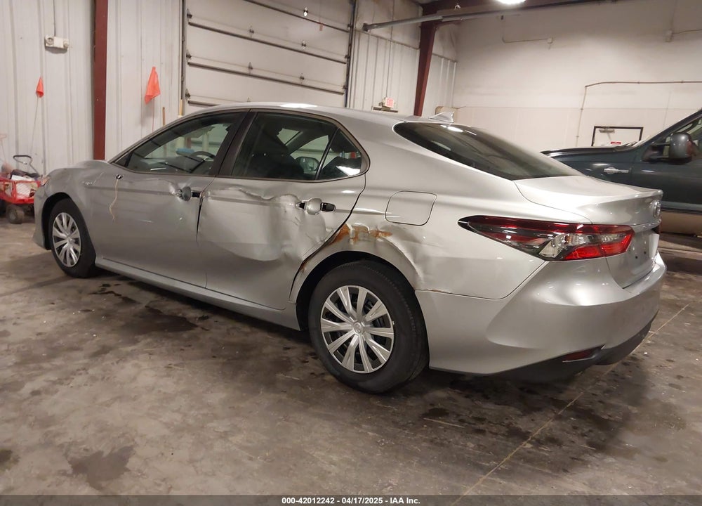 2021 TOYOTA CAMRY LE HYBRID VIN: 4T1C31AKXMU027792
