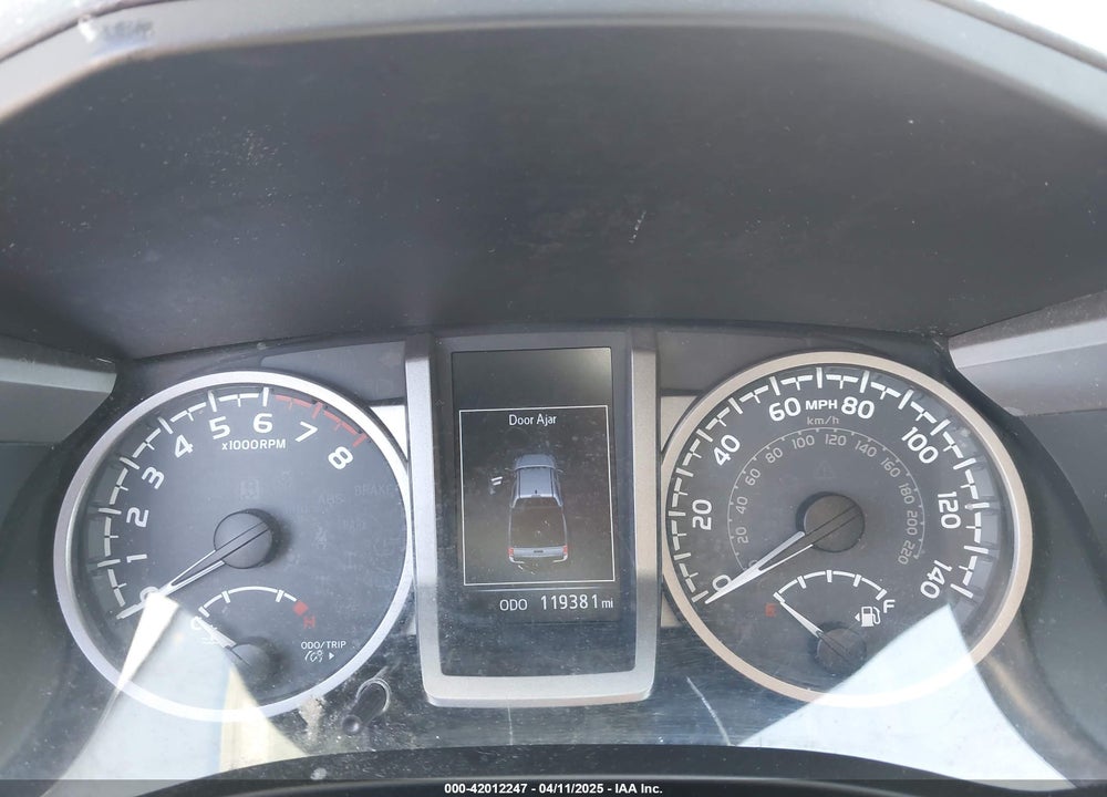 2018 TOYOTA TACOMA SR5 V6 VIN: 3TMAZ5CN1JM061127