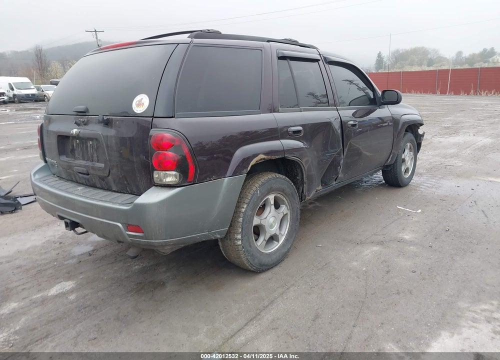 2009 CHEVROLET TRAILBLAZER VIN: 1GNDT33S892101304