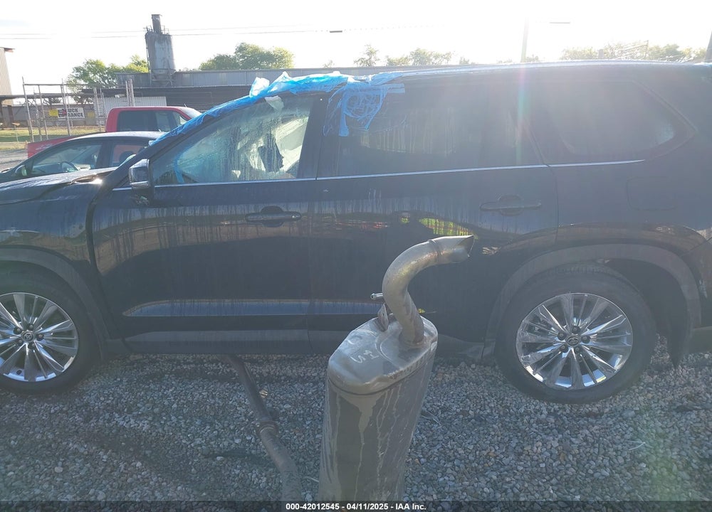 2024 TOYOTA GRAND HIGHLANDER PLATINUM VIN: 5TDAAAB53RS007437