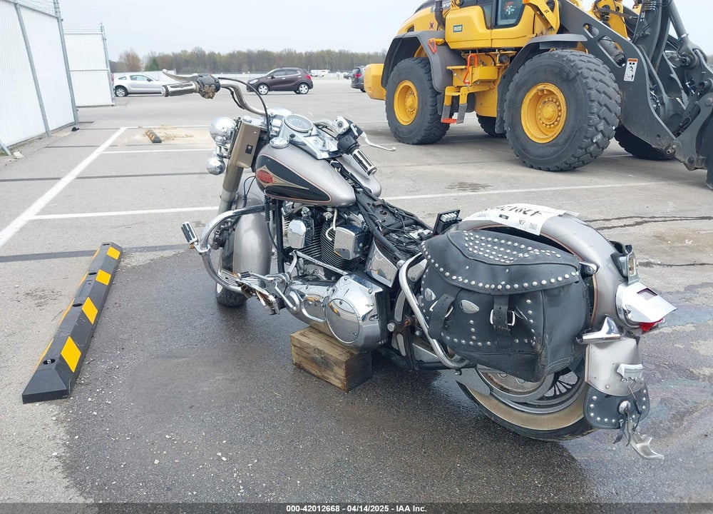 1997 HARLEY-DAVIDSON FLSTC VIN: 1HD1BJL48VY039039