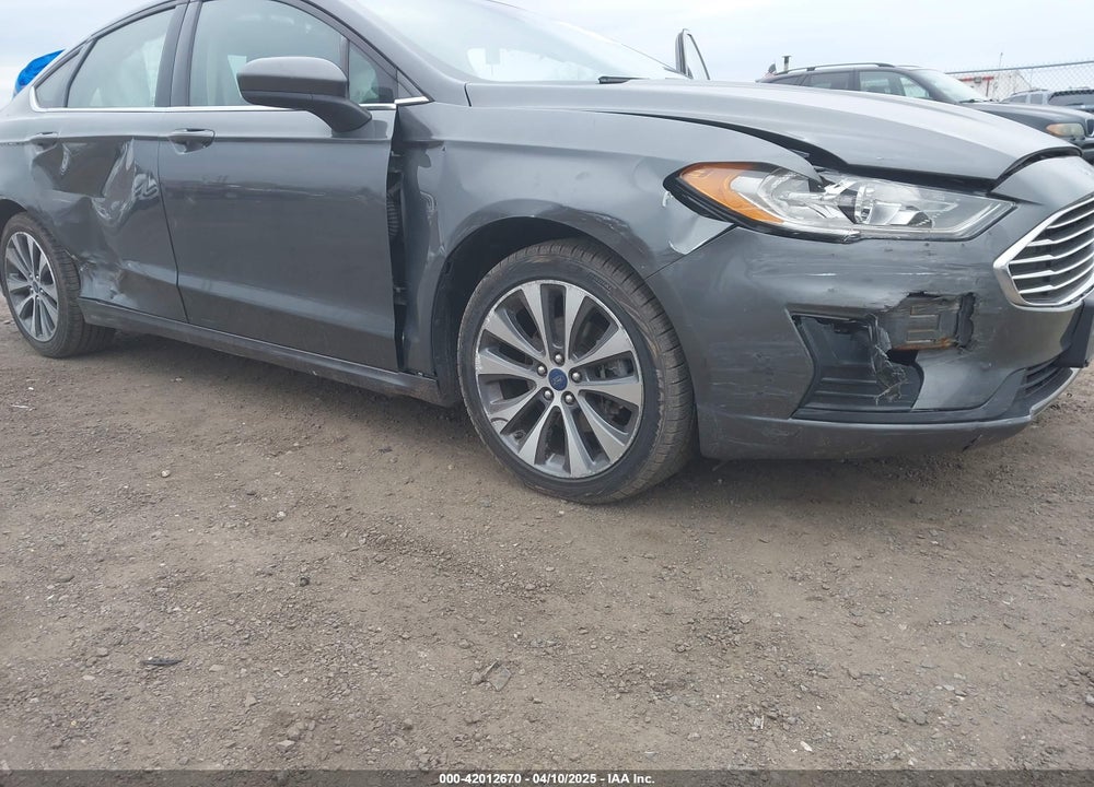 2019 FORD FUSION SE VIN: 3FA6P0T97KR244947