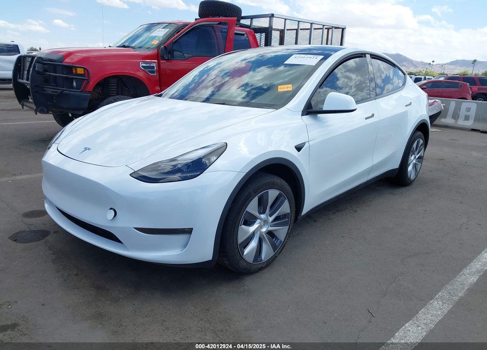 2024 TESLA MODEL Y LONG RANGE DUAL MOTOR ALL-WHEEL DRIVE VIN: 7SAYGDEEXRA257658