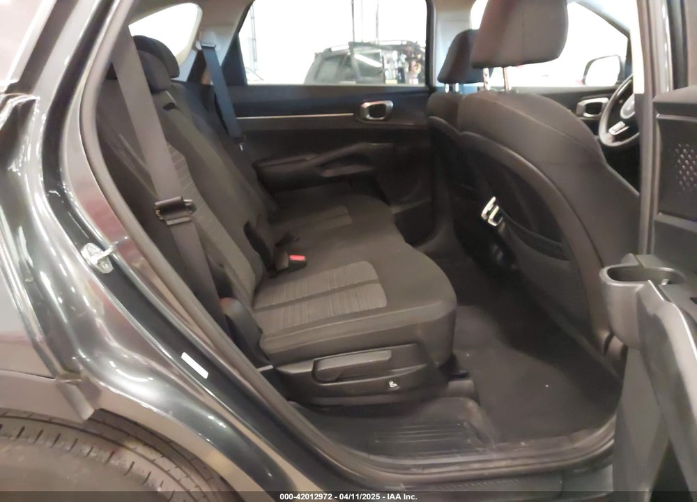 2022 KIA SORENTO LX VIN: 5XYRG4LC0NG116249