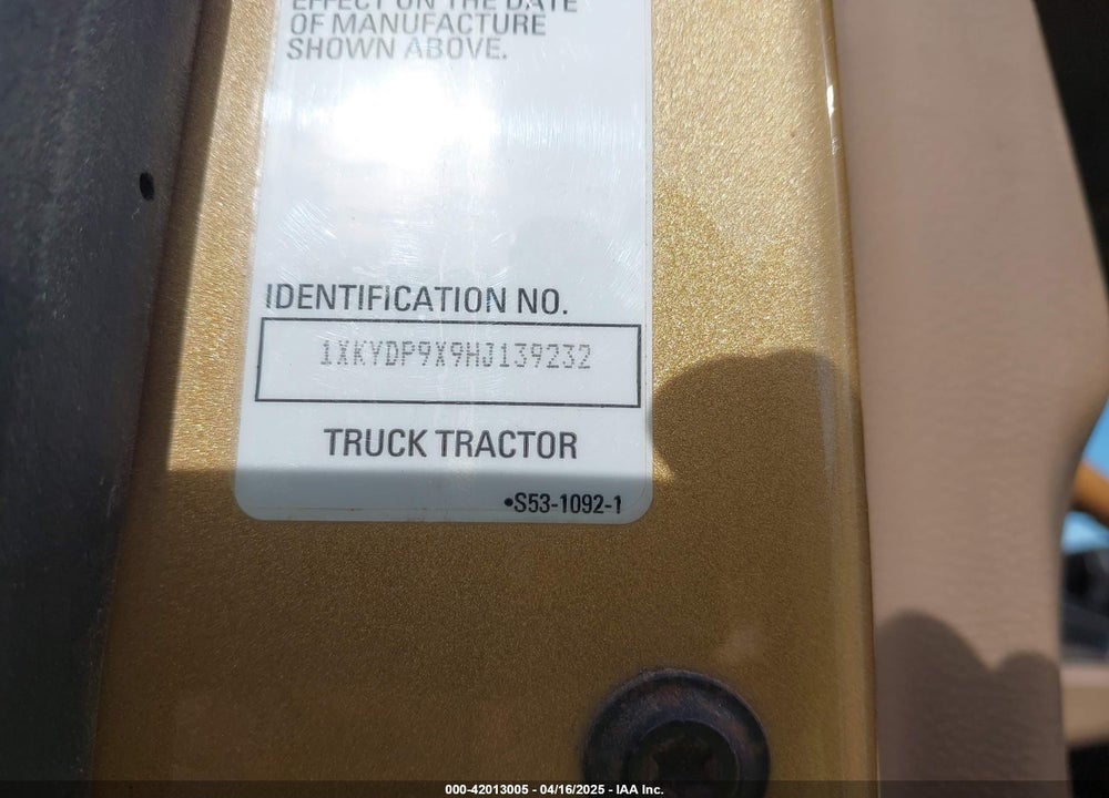 2017 KENWORTH T680 VIN: 1XKYDP9X9HJ139232