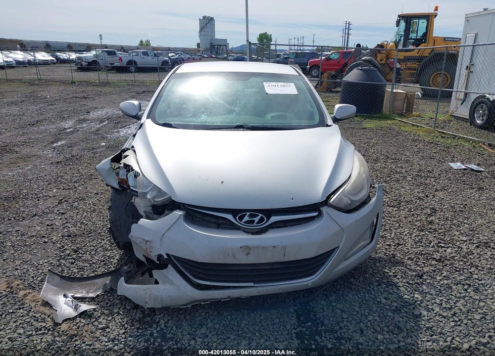 2015 HYUNDAI ELANTRA VIN: KMHDH4AE1FU230896