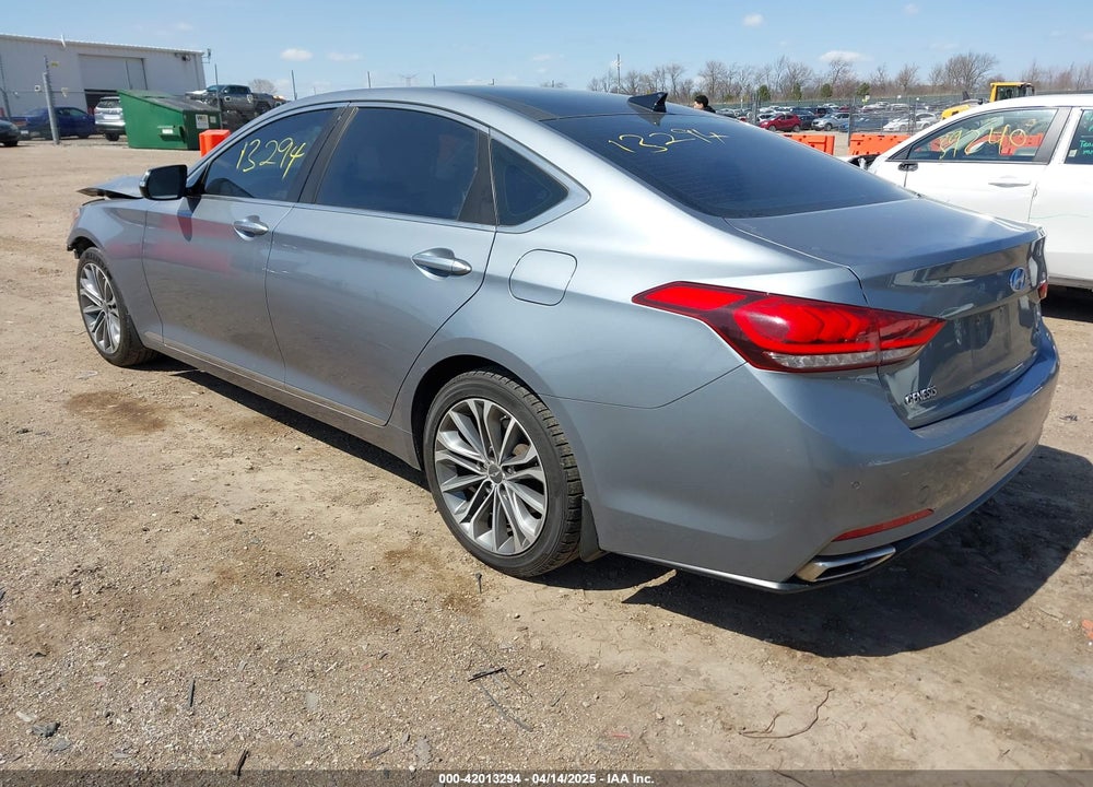 2016 HYUNDAI GENESIS VIN: KMHGN4JE3GU112369