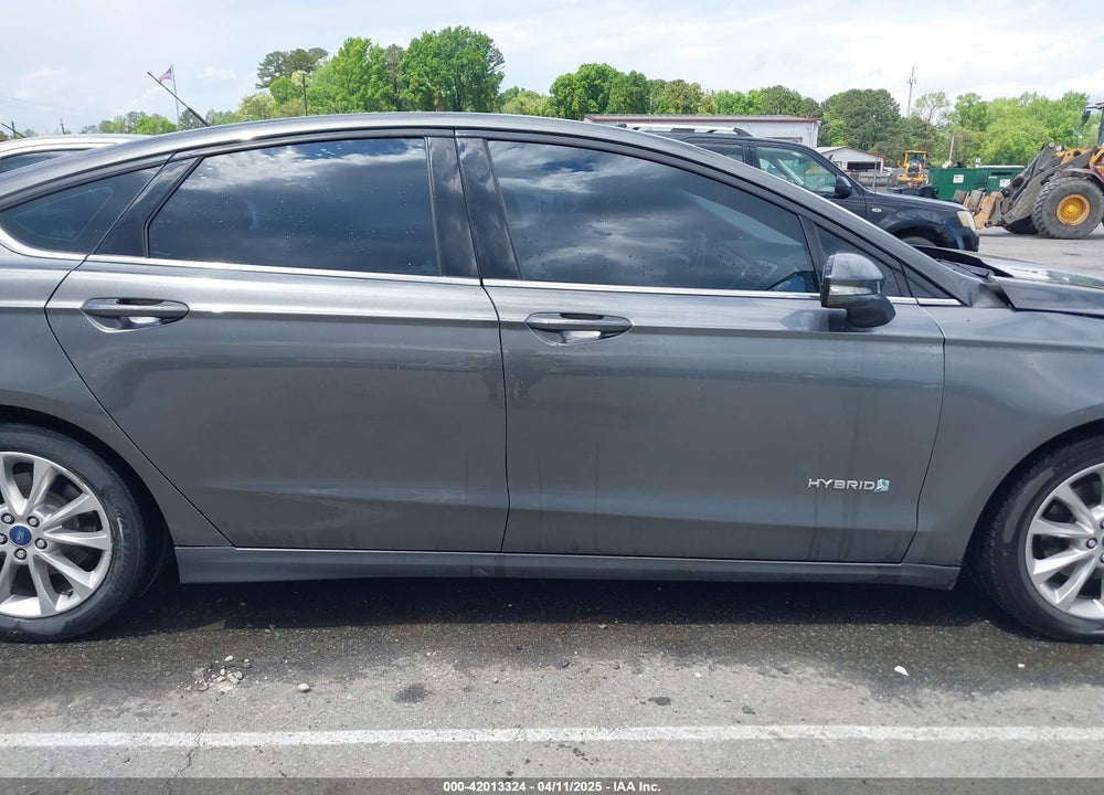 2016 FORD FUSION VIN: 3FA6P0LU6GR127095