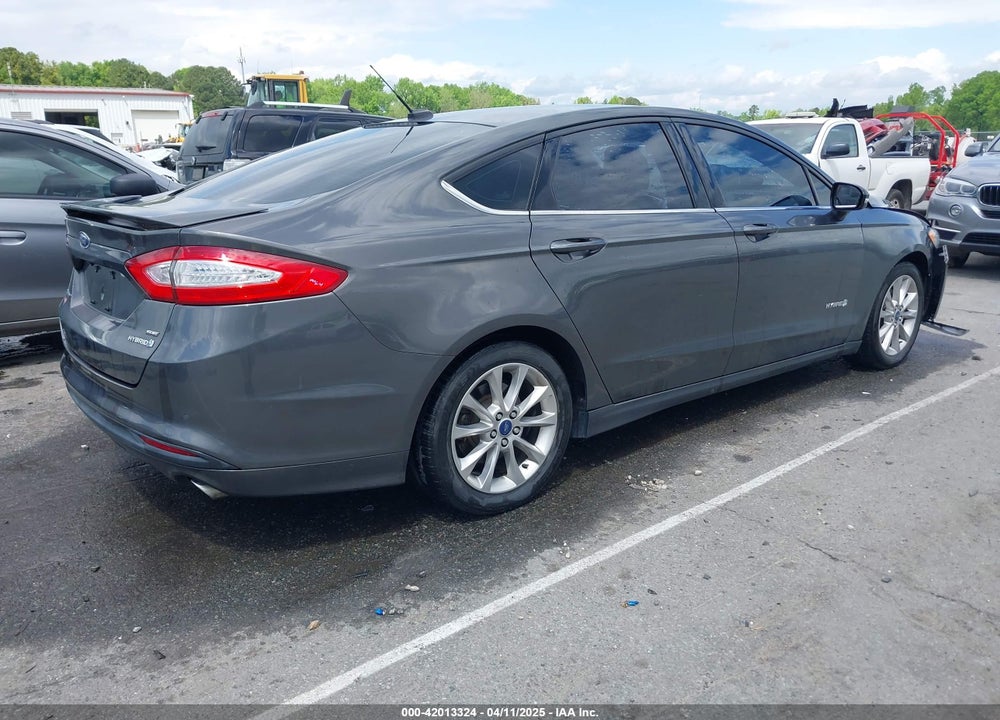 2016 FORD FUSION VIN: 3FA6P0LU6GR127095