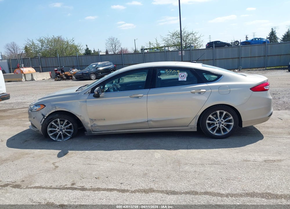 2017 FORD FUSION VIN: 3FA6P0LU0HR166590