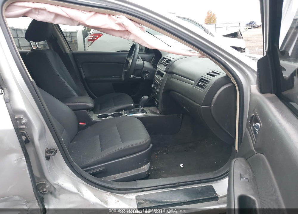 2011 FORD FUSION VIN: 3FAHP0HA9BR321121