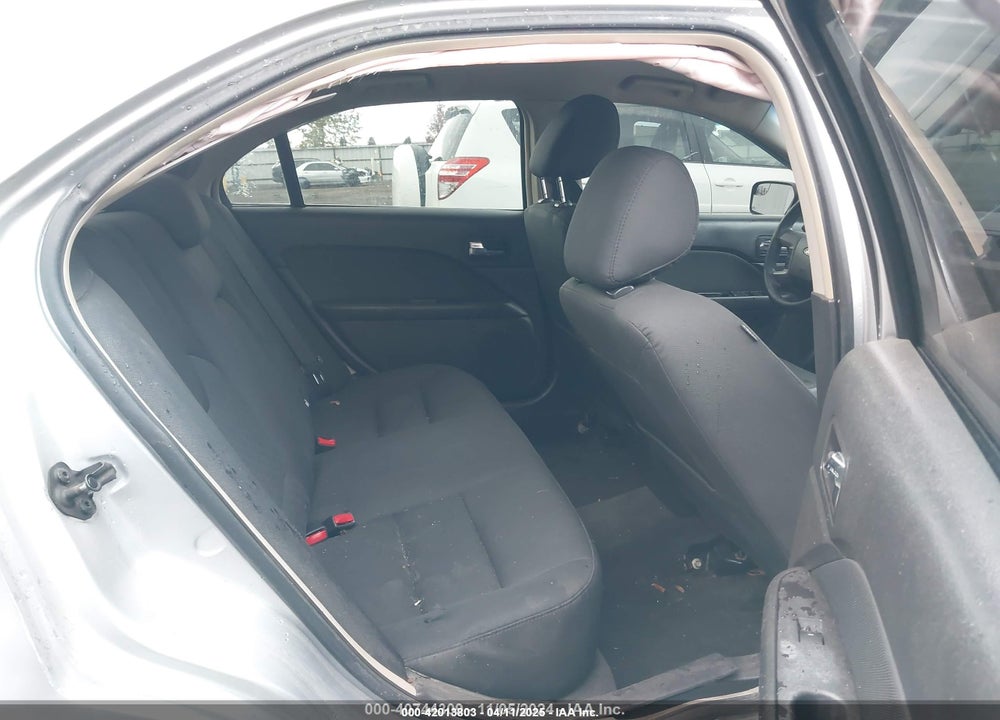 2011 FORD FUSION VIN: 3FAHP0HA9BR321121