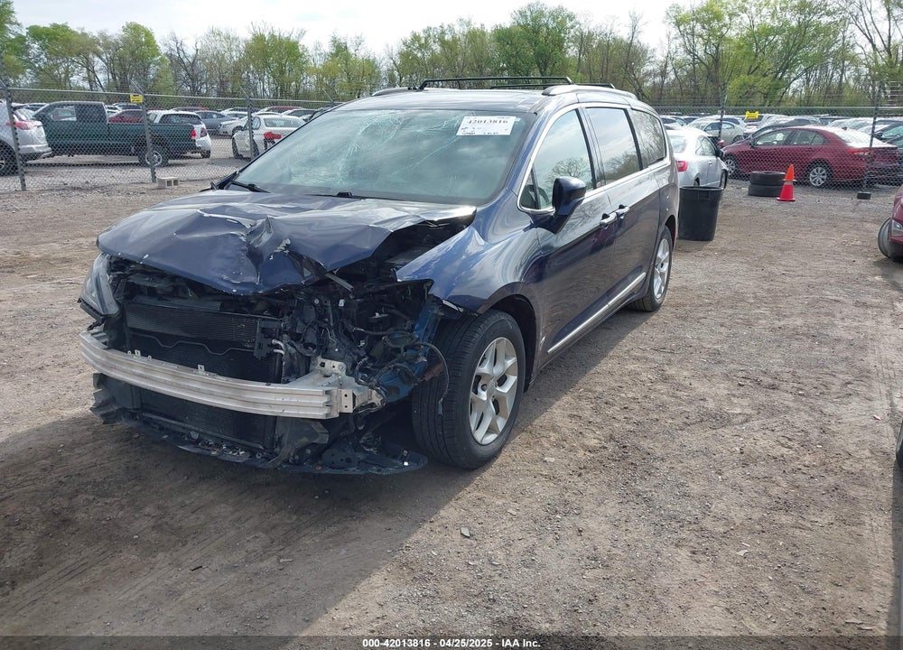 2018 CHRYSLER PACIFICA VIN: 2C4RC1EGXJR115464