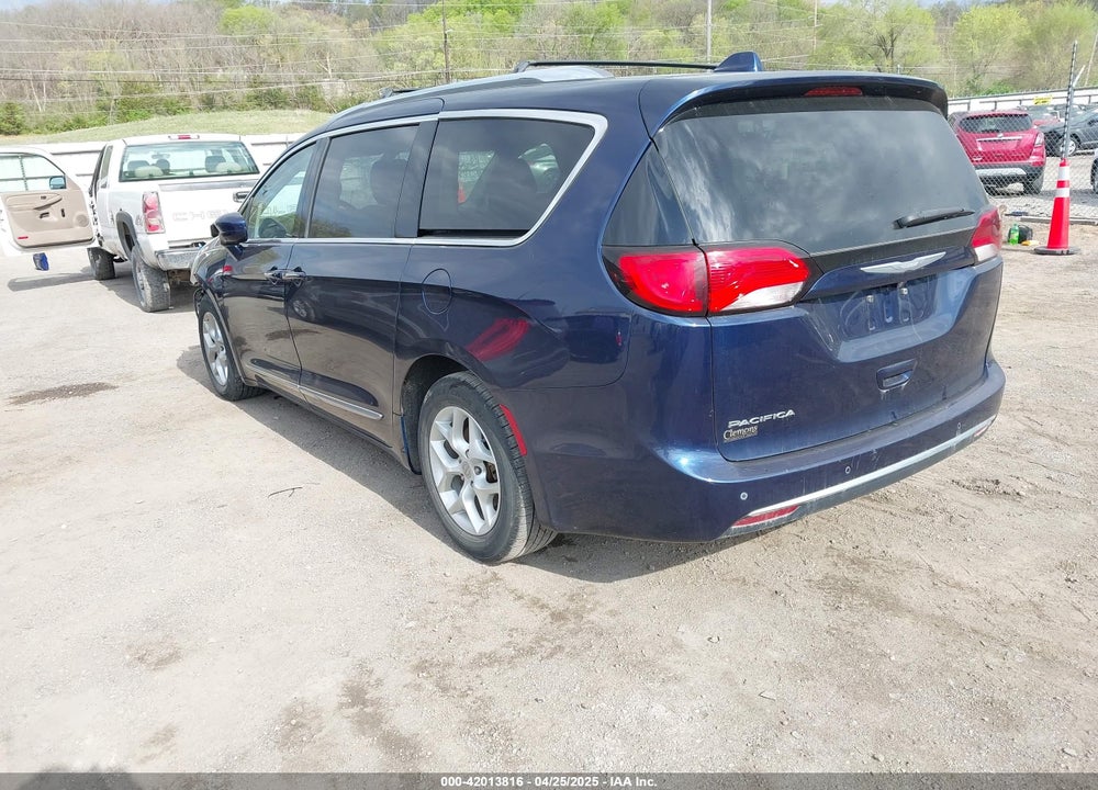 2018 CHRYSLER PACIFICA VIN: 2C4RC1EGXJR115464