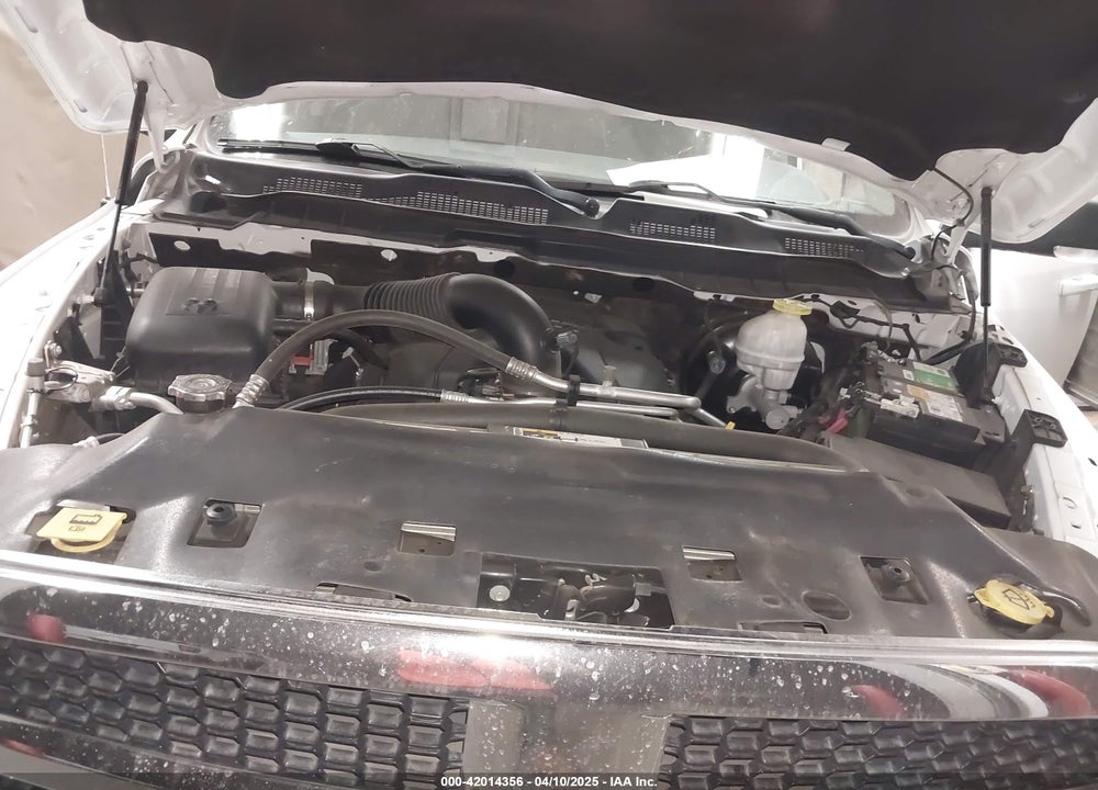 2019 RAM 1500 CLASSIC VIN: 1C6RR7LT2KS605406