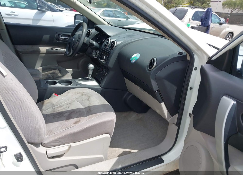 2013 NISSAN ROGUE S VIN: JN8AS5MV0DW642274