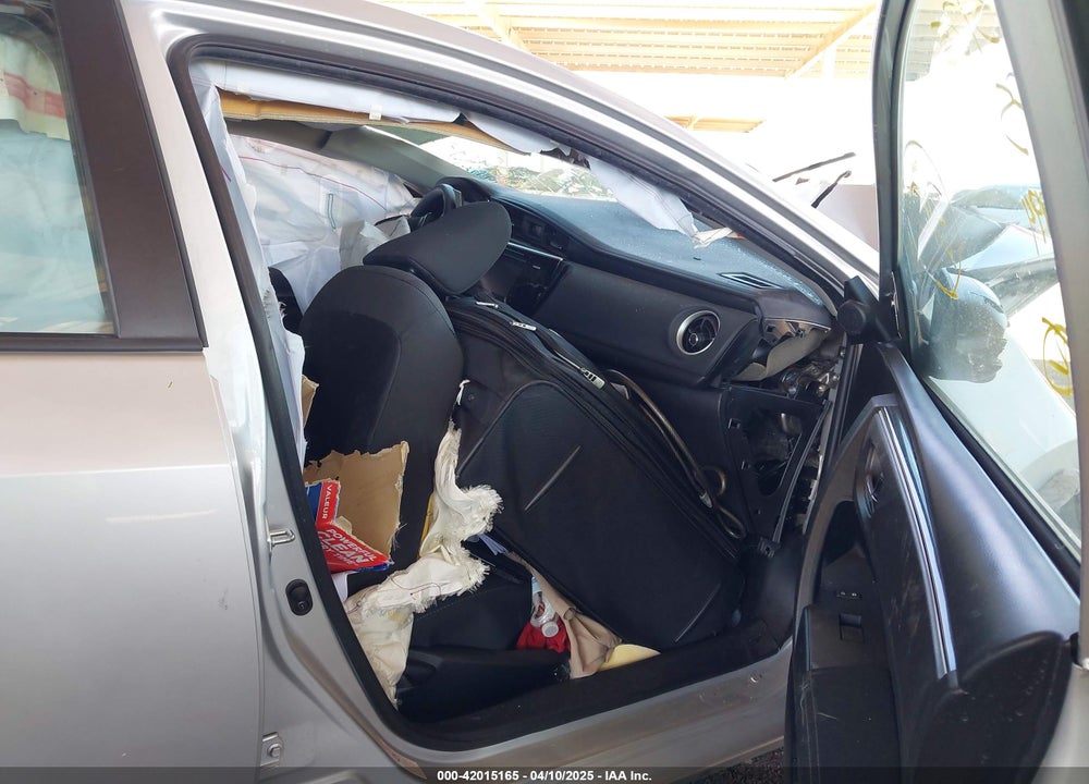 2017 TOYOTA COROLLA LE VIN: 5YFBURHE9HP628643