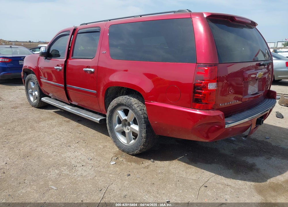 2014 CHEVROLET SUBURBAN 1500 VIN: 1GNSKKE74ER218148