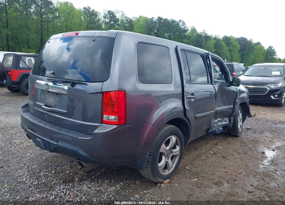 2015 HONDA PILOT EX-L VIN: 5FNYF3H52FB015015