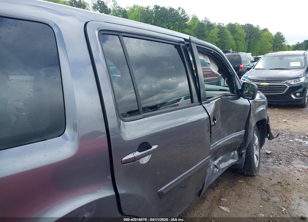 2015 HONDA PILOT EX-L VIN: 5FNYF3H52FB015015