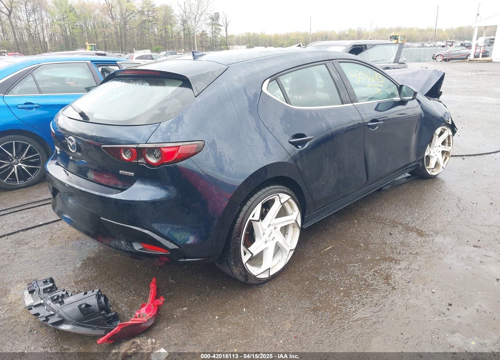 2020 MAZDA MAZDA3 HATCHBACK VIN: JM1BPBMM1L1155295