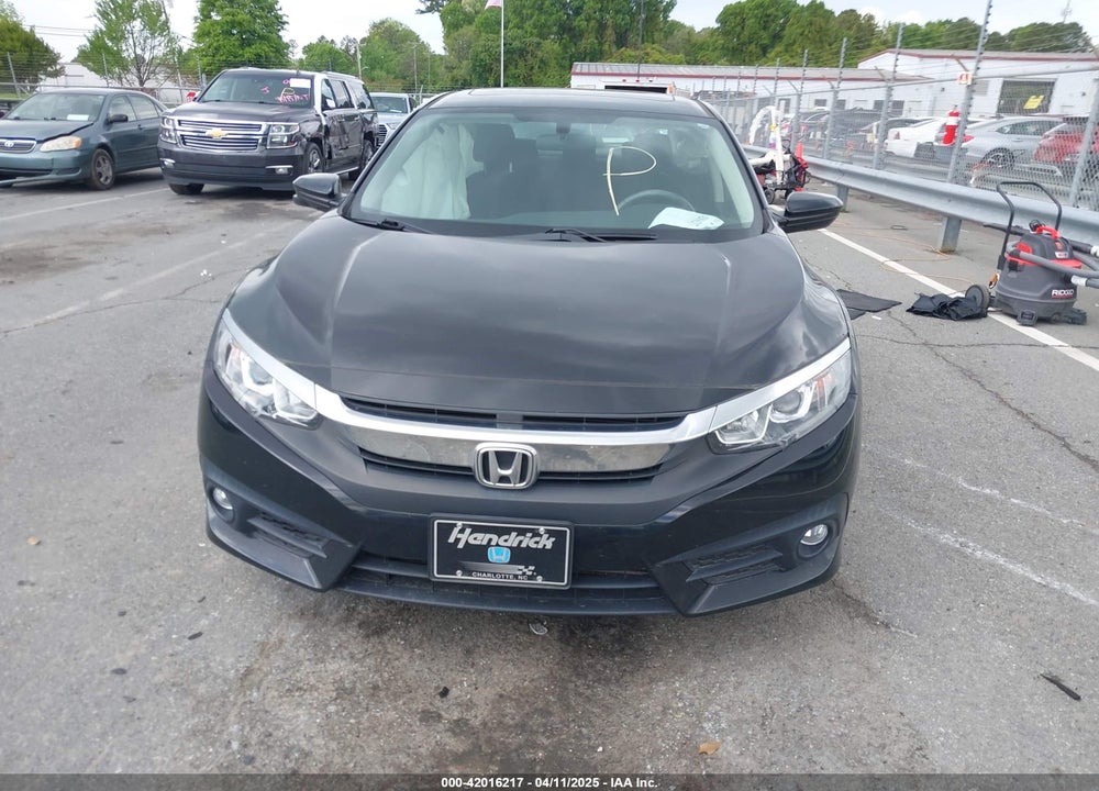 2018 HONDA CIVIC VIN: JHMFC1F30JX005442
